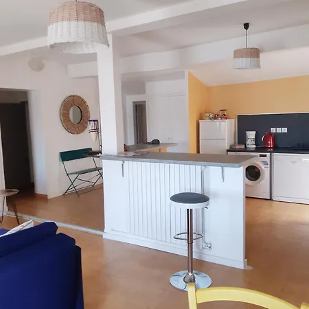 Grand appartement avec vue sur quai Sète Chambre photo