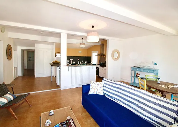Grand appartement avec vue sur quai