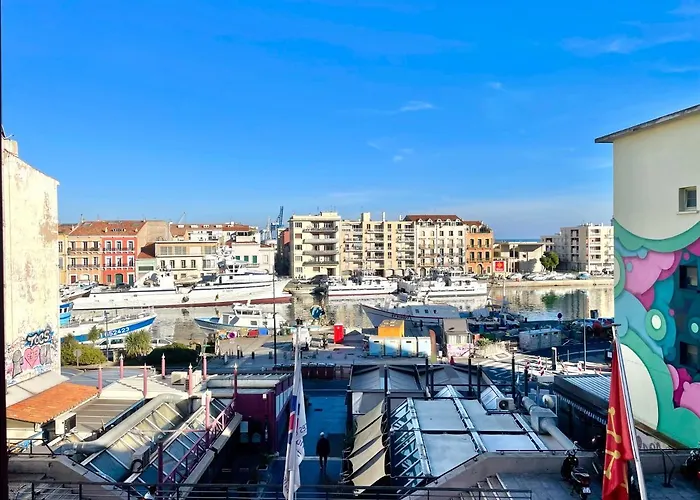 Grand appartement avec vue sur quai