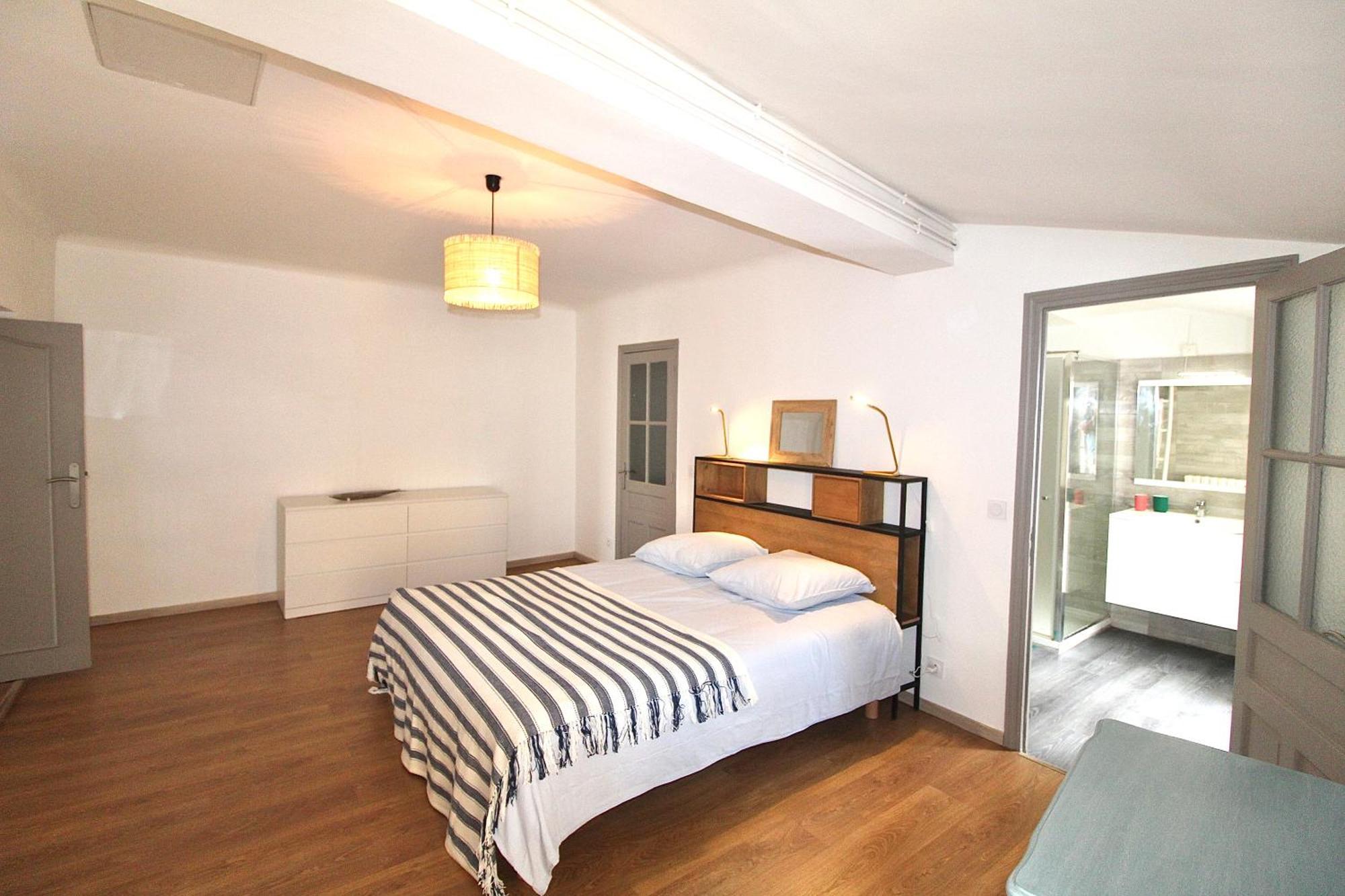 Appartement Grand Avec Vue Sur Quai Sète